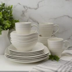 MIKASA Swirl White Square 16 Piece Dinnerware Set, Service For 4 -Tableware Shop swirl white square 16 piece dinnerware set service for 4 5138525 2